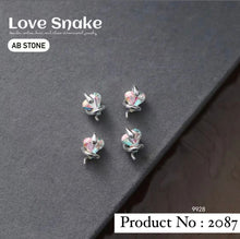 Load image into Gallery viewer, 2PCS Set Nail Charm Heart Diamond Snack 3D decoration
