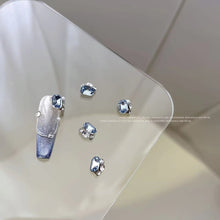 Load image into Gallery viewer, 2pcs Mini Size Elegant nail art Charms C-3

